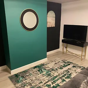 Cosy 3 Bed House In Near Qmc Hospital And University Free Parking! , Nottingham United Kingdom