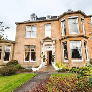 Kildonan 4*, Edinburgh United Kingdom